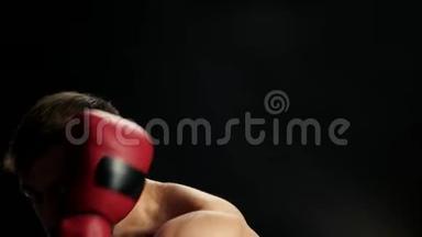 肌肉<strong>跆拳道</strong>的肖像，黑色<strong>背景</strong>。